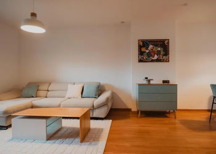 Zentral, Loggia, Tg-platz Lejlighed